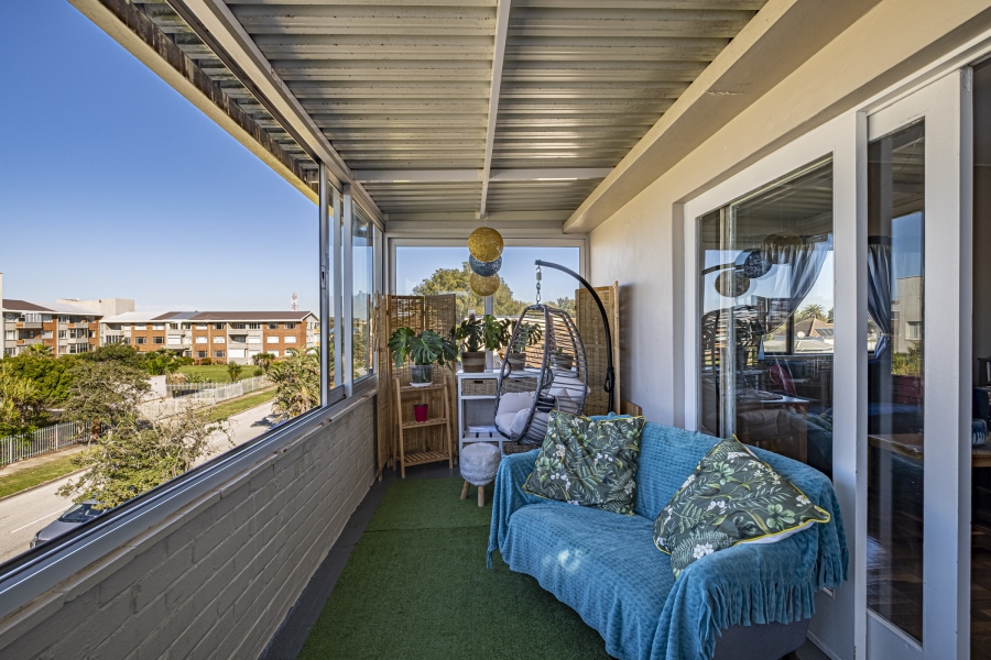2 Bedroom Property for Sale in Summerstrand Eastern Cape